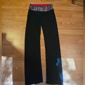 Balance Collection Black Leggings with Plaid Waistband